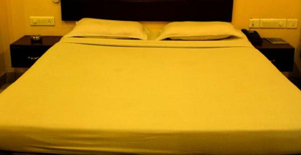 Hotel Vpn Residency Velankanni Eksteriør billede